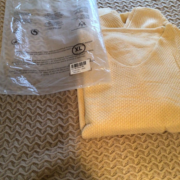 Boutique Khaki oversized rib knit sweater in xl - Picture 10 of 10